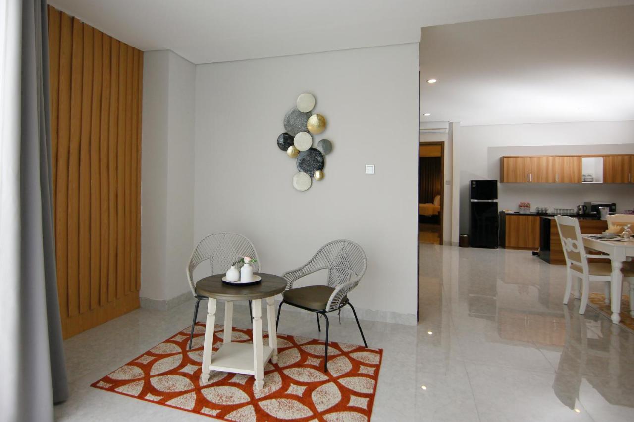 Raja Hotel Kuta Mandalika Resort & Convention Экстерьер фото